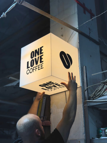 Cube with your logo/text 40 cm and 5 light sides