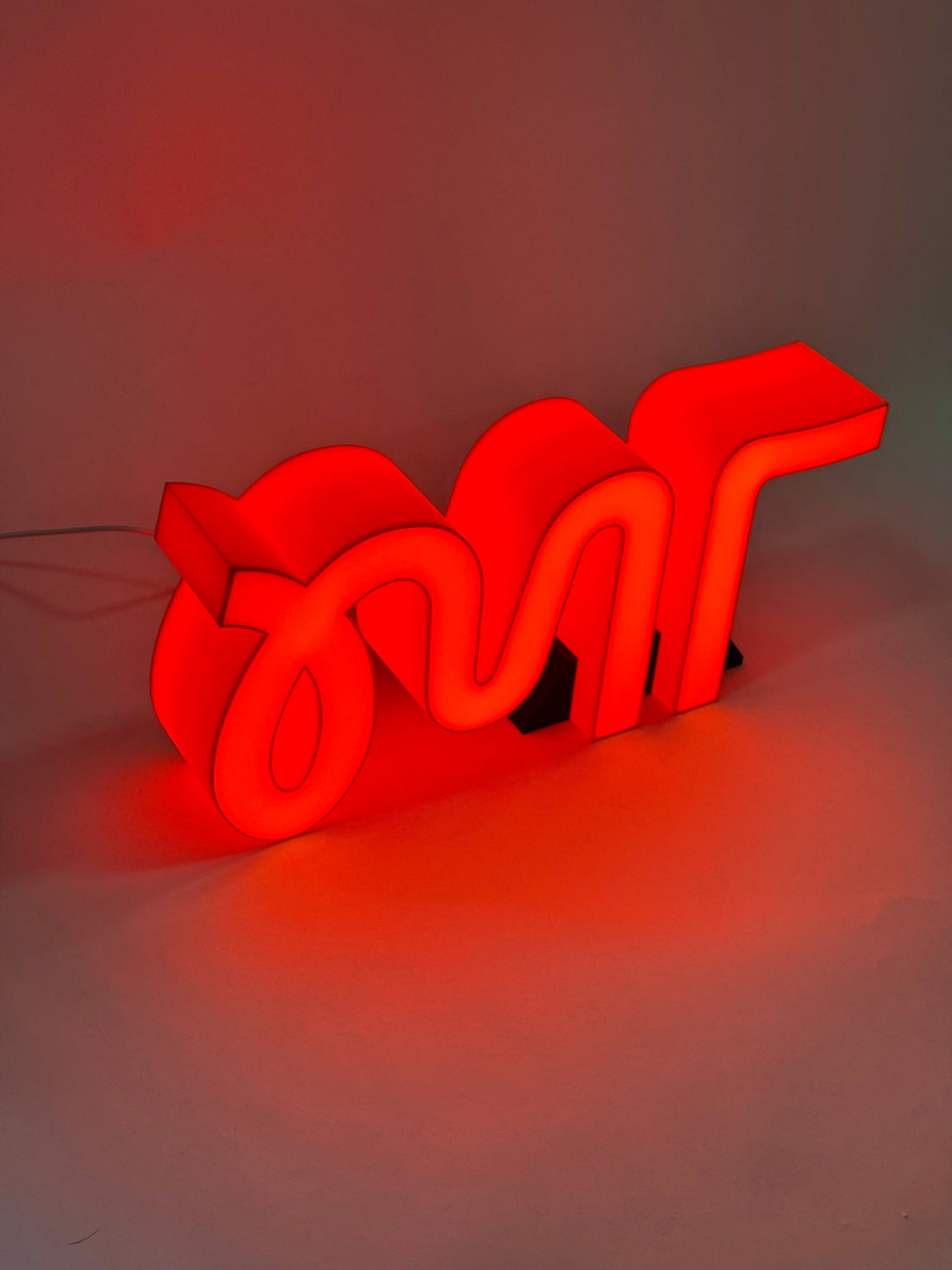 Lamp in the shape of your logo/text on a stand (length 25 cm)