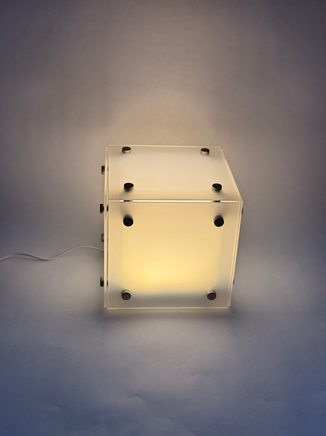 Настільний світильник “Куб” 15х15х15 см