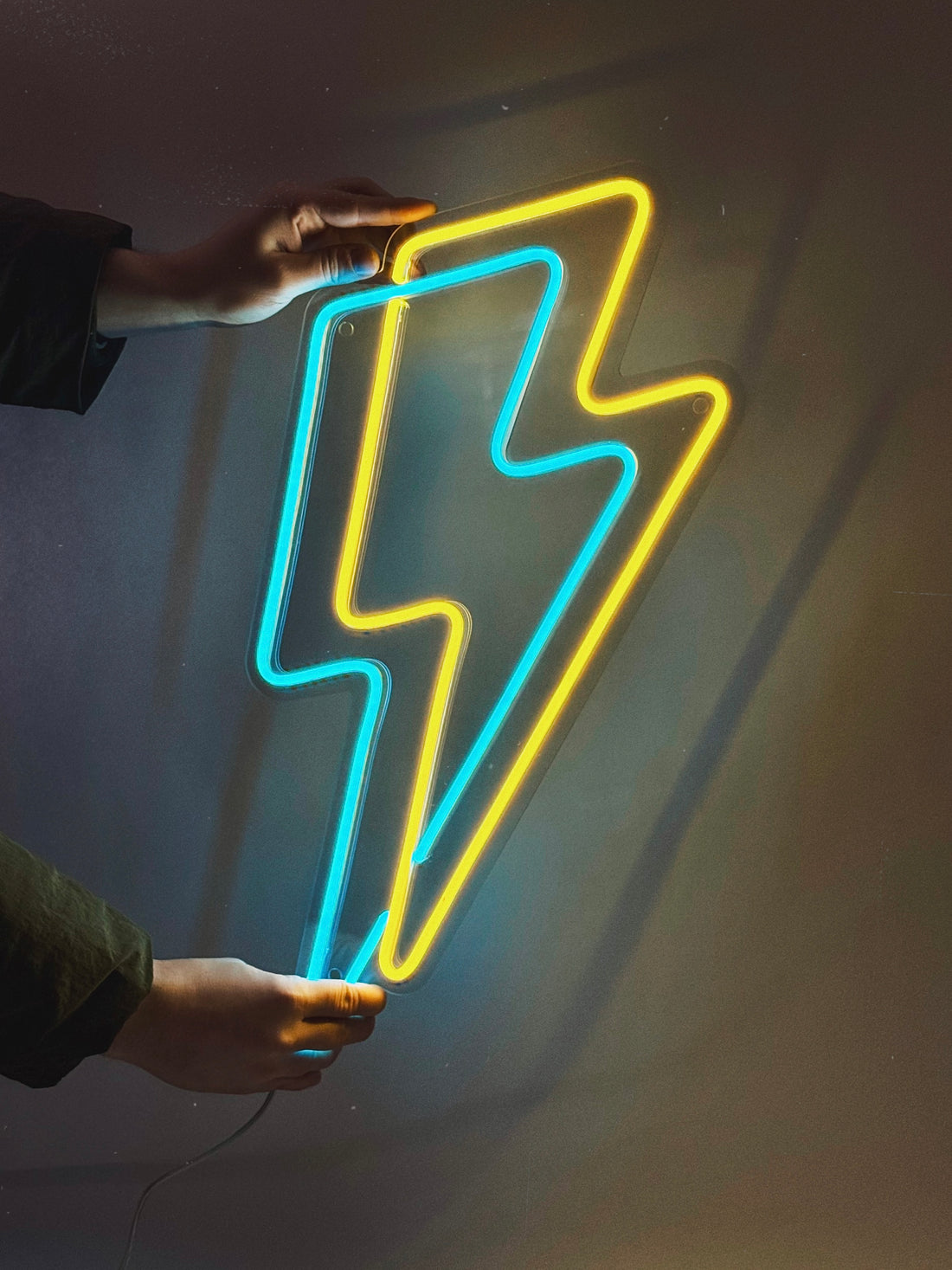 LED-неон «Подвійна блискавка 1»