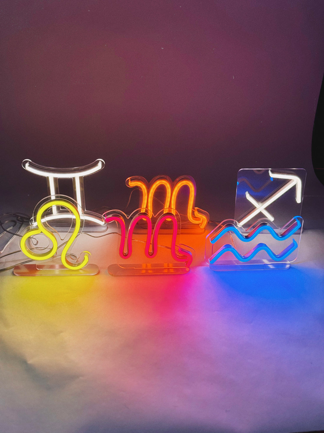 LED-неон «Водолій»