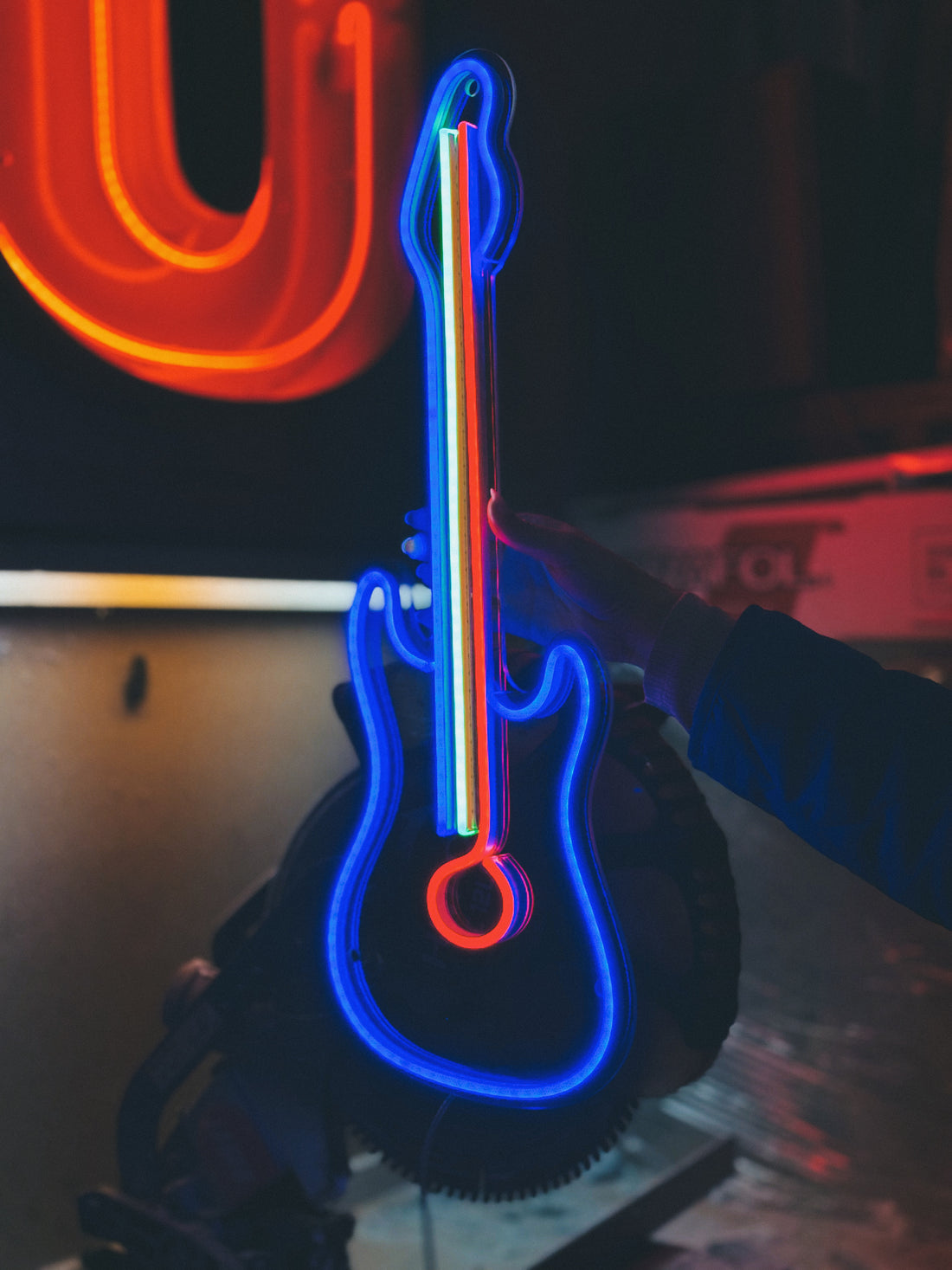 LED neon "Guitar with strings"