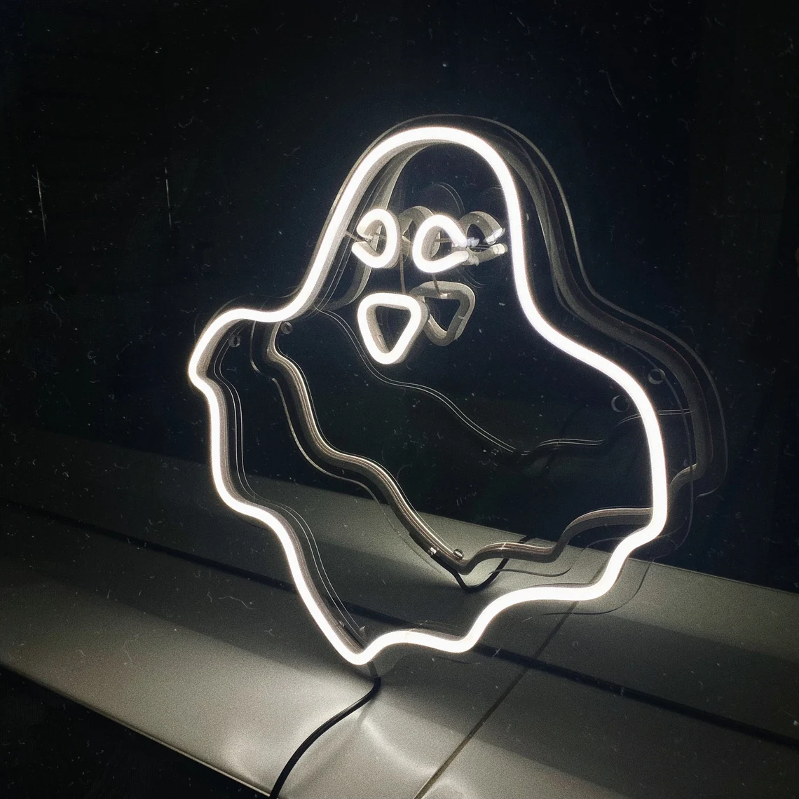 LED neon "Ghost 1"
