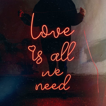LED-неон «Love is all we need»
