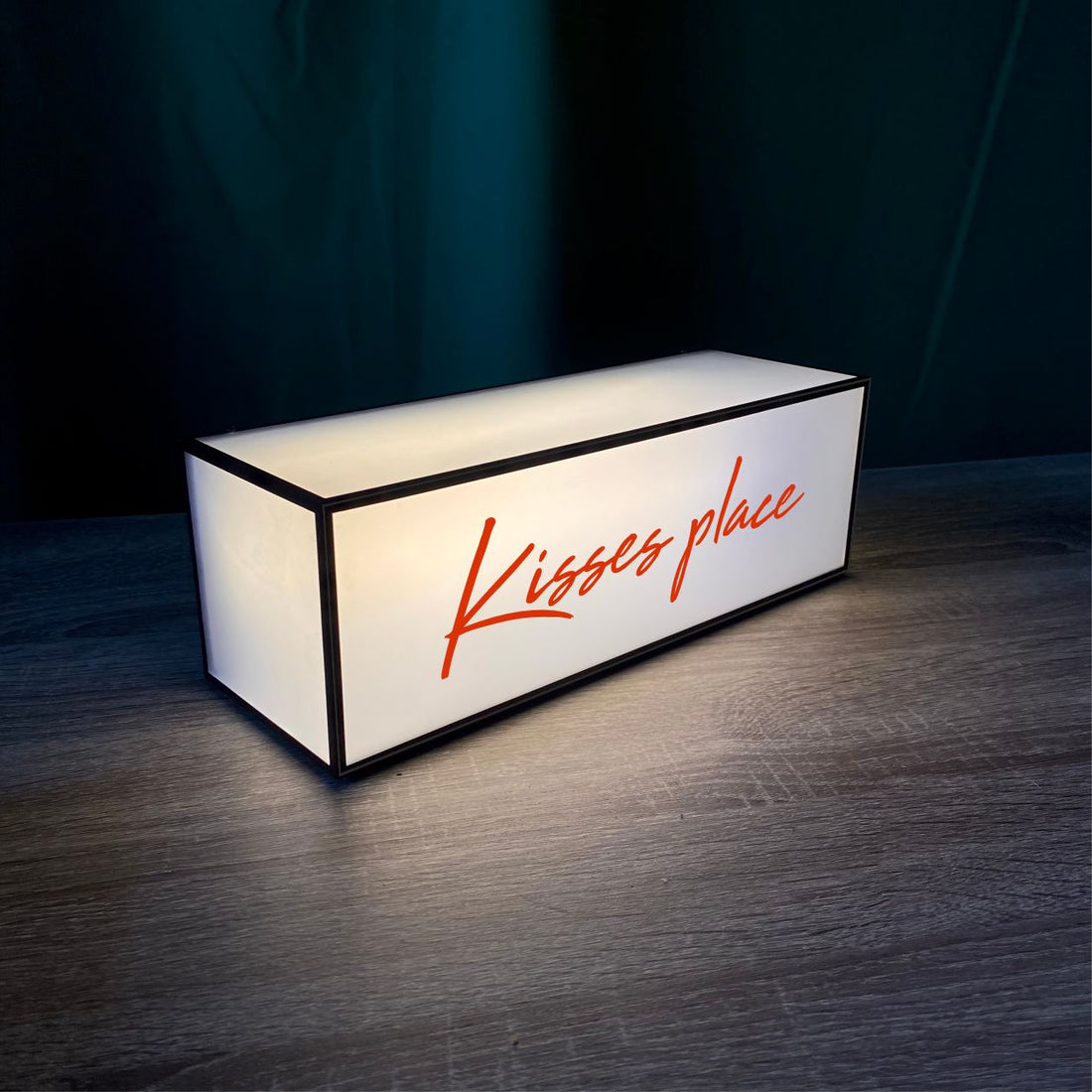 Lamp "Kisses place"