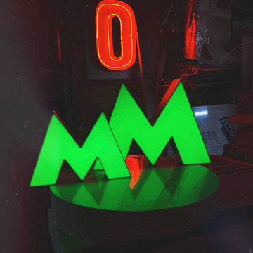 Volumetric letter-lamp "Metro"