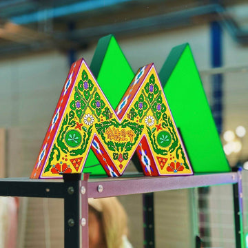 Three-dimensional letter-lamp “Metro”. NeonCentre x Sestry Feldman