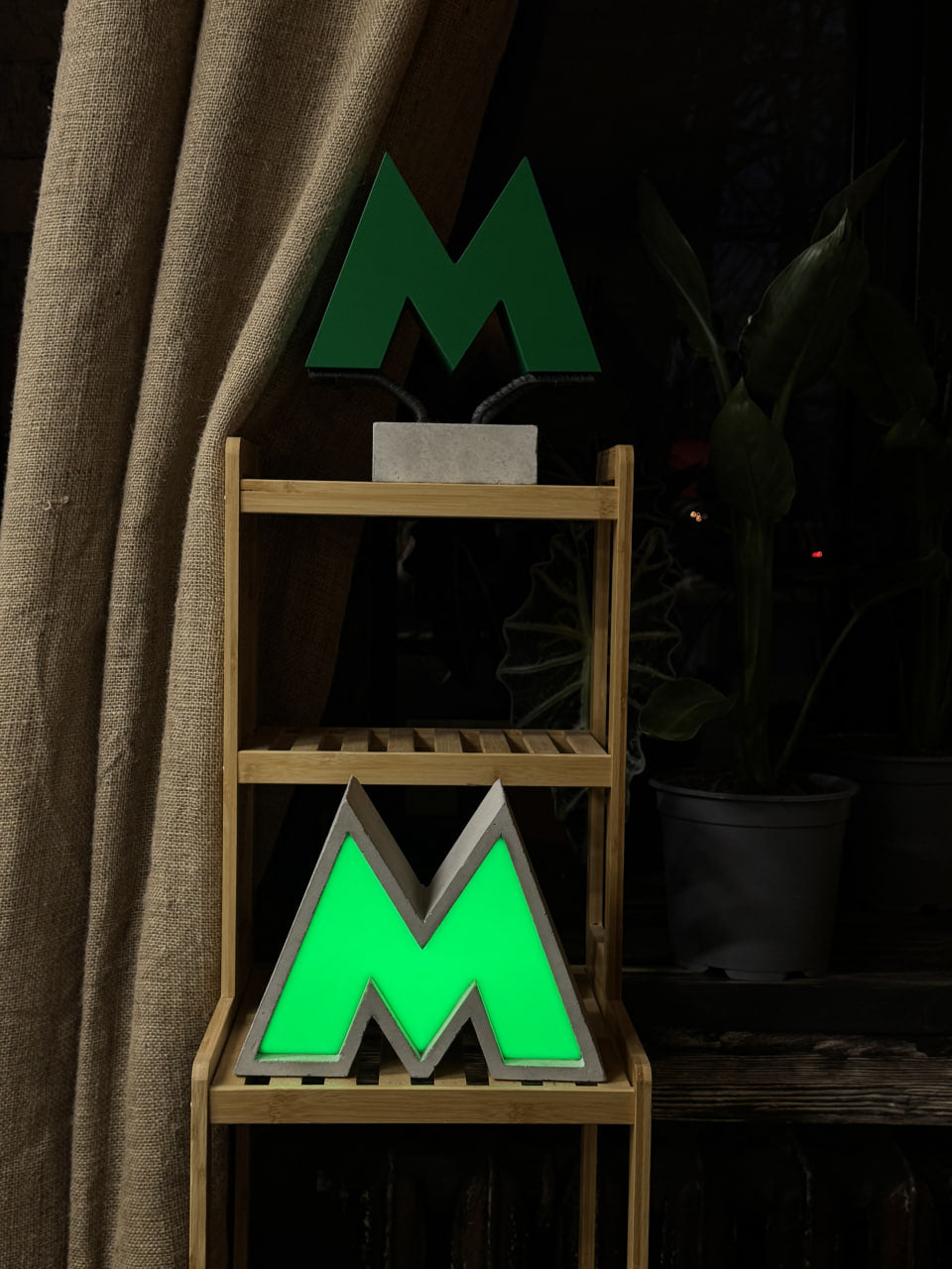 Concrete volumetric letter-lamp “Metro”. NeonCentre x Bruht